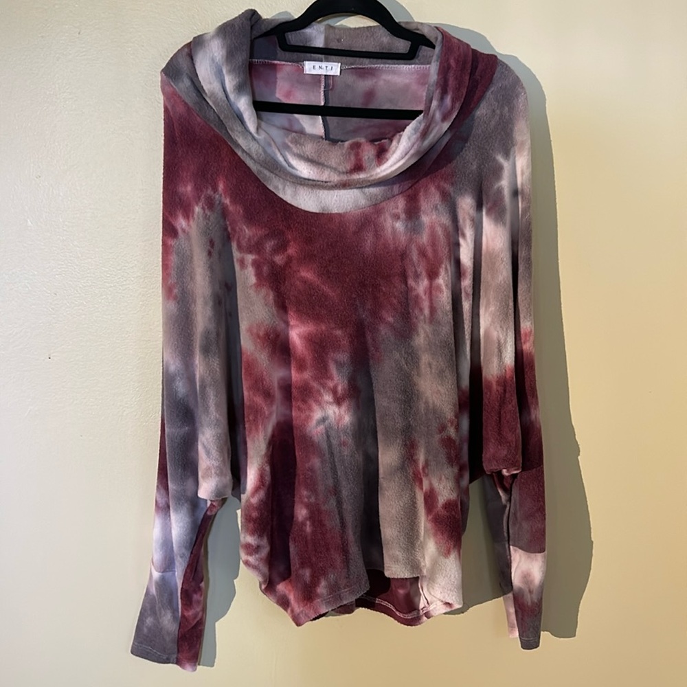 ENTI Sweater